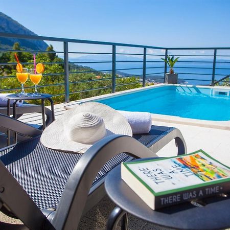 Marina - Holiday Home With Sea View Makarska Exteriör bild