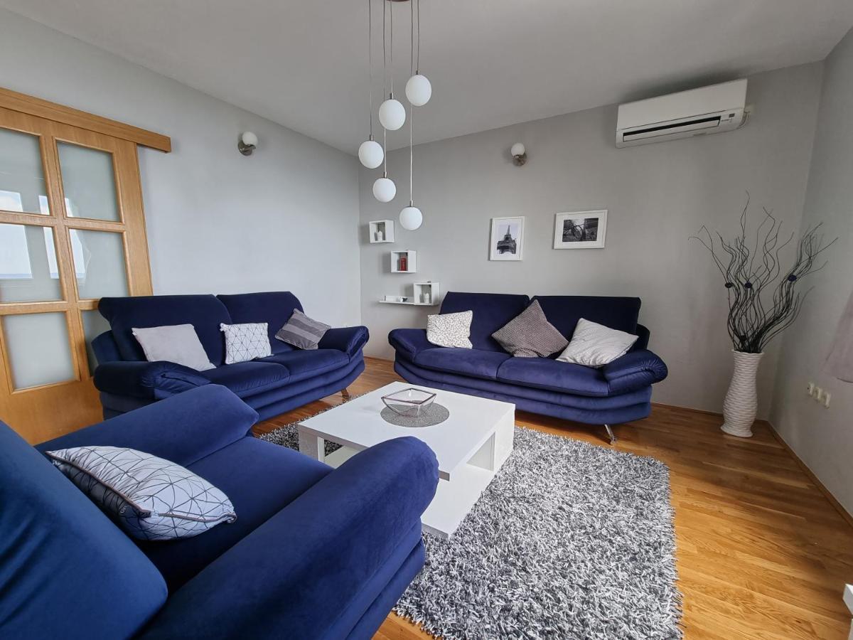 Marina - Holiday Home With Sea View Makarska Exteriör bild