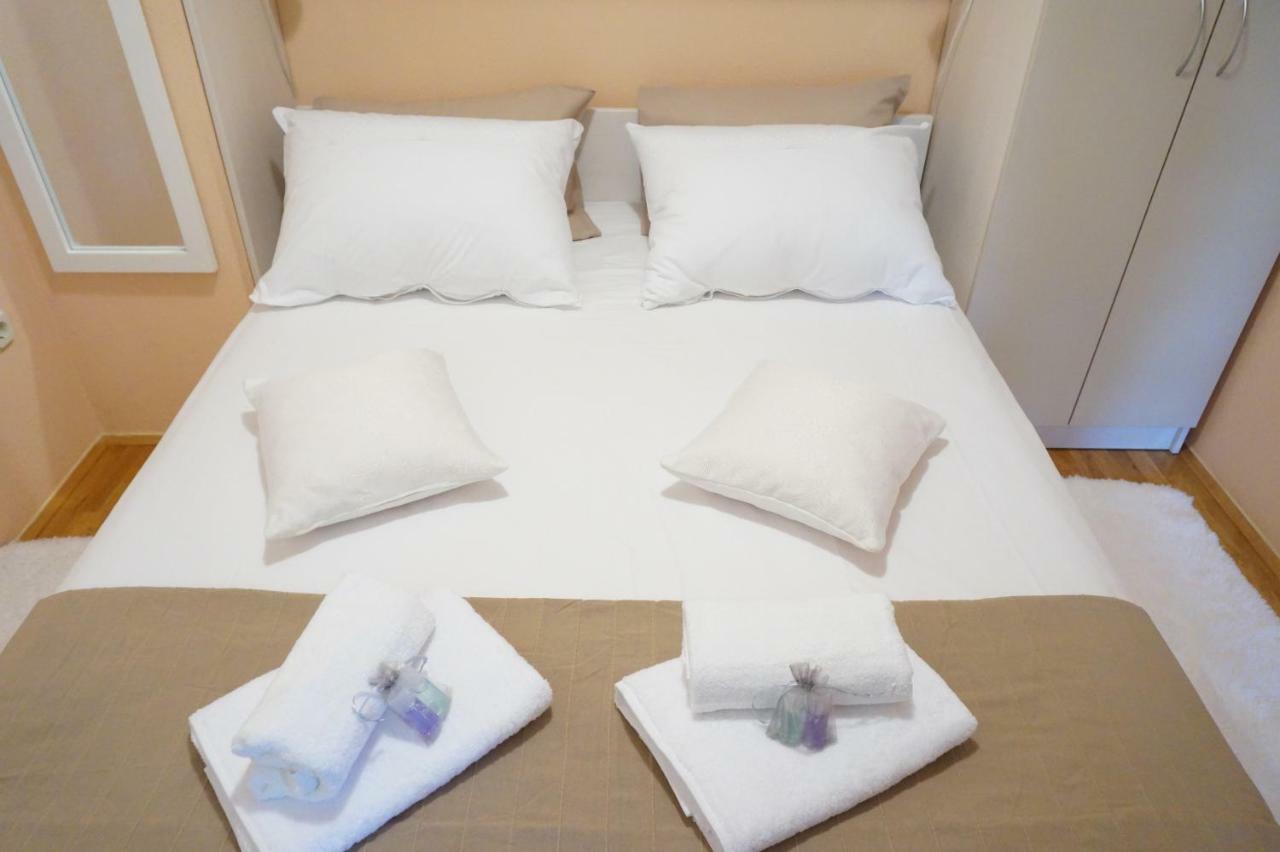 Marina - Holiday Home With Sea View Makarska Exteriör bild