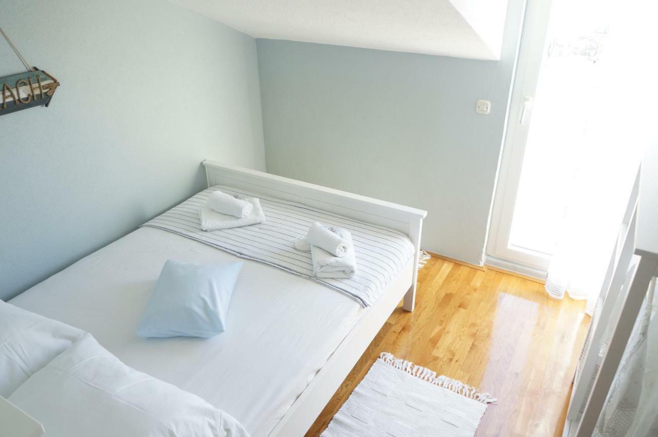 Marina - Holiday Home With Sea View Makarska Exteriör bild